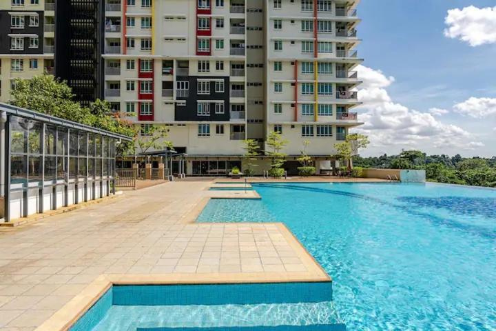 Apartamento Suasana Residensi Damai Petaling Jaya Exterior foto